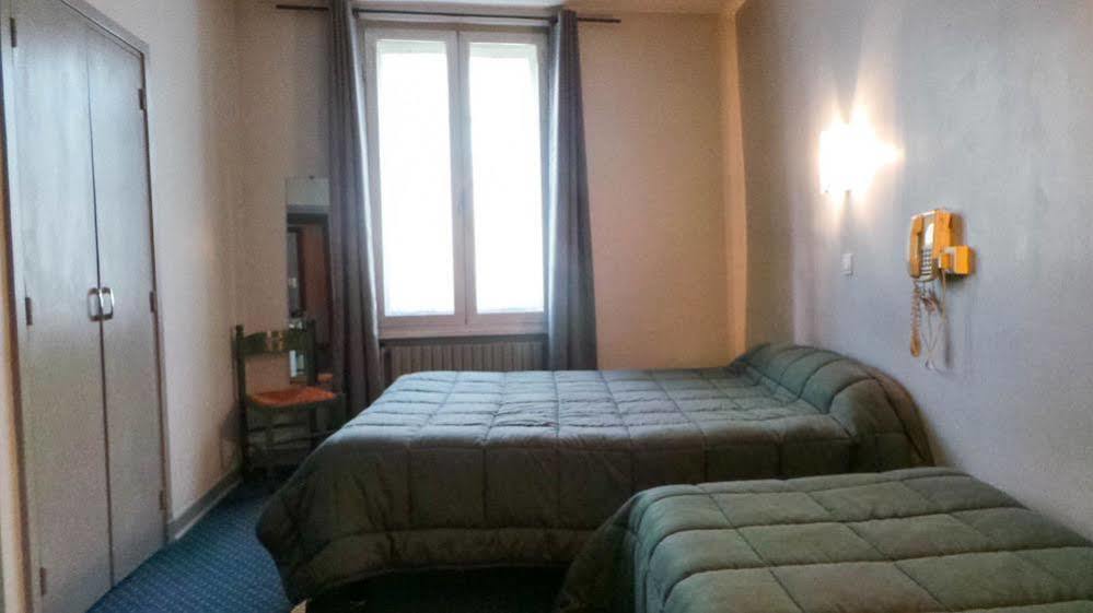 Logis Hotel Saint Jacques Valence  Eksteriør bilde
