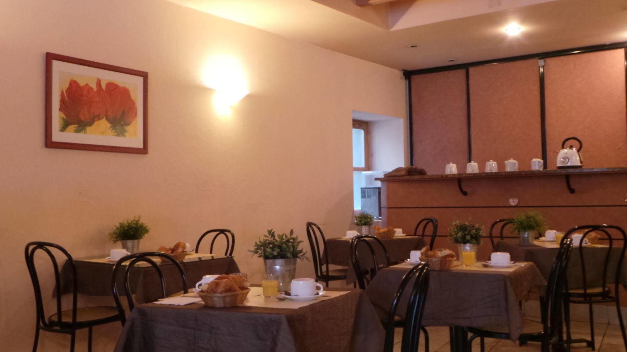 Logis Hotel Saint Jacques Valence  Eksteriør bilde
