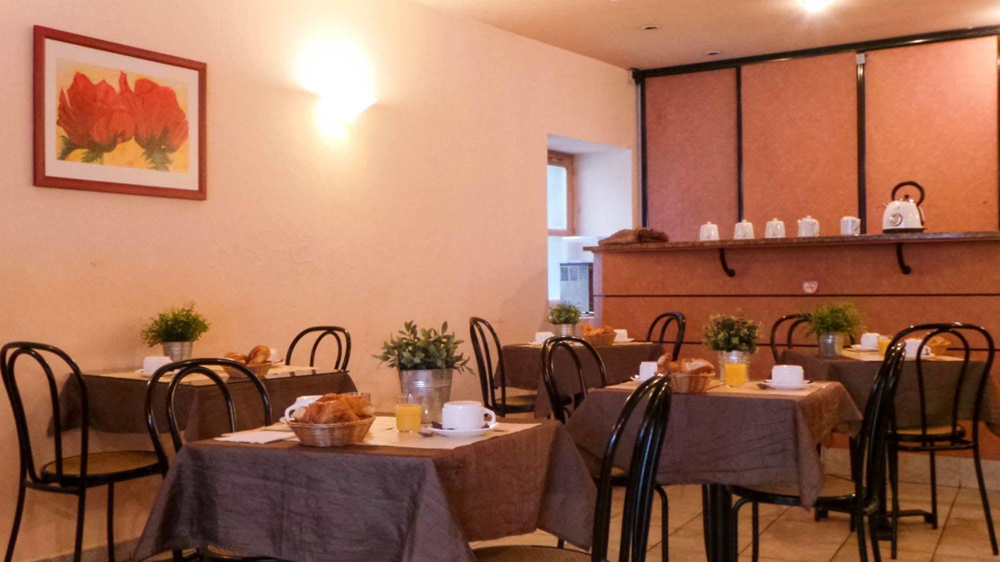 Logis Hotel Saint Jacques Valence  Eksteriør bilde